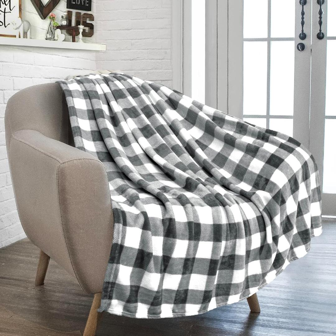 PAVILIA Light Grey Buffalo Plaid Throw Blanket for Couch, Soft Checkered Flannel Fleece Blanket for Sofa, Grey White Plaid Decorative Couch Throw, Warm Cozy All Season Fall Blanket Decor Gift, 50x60