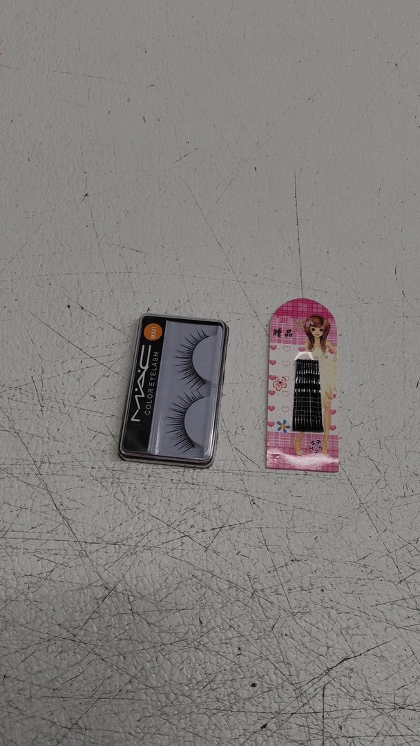 MAC Color Eyelash (MA01) Fake Eyelashes And Hairpins Set