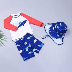 Boys Rash Guard Swimsuits Sets Shark Print Long Sleeve Bathing Suit Swimwear Set with Hat, 5-6 Years