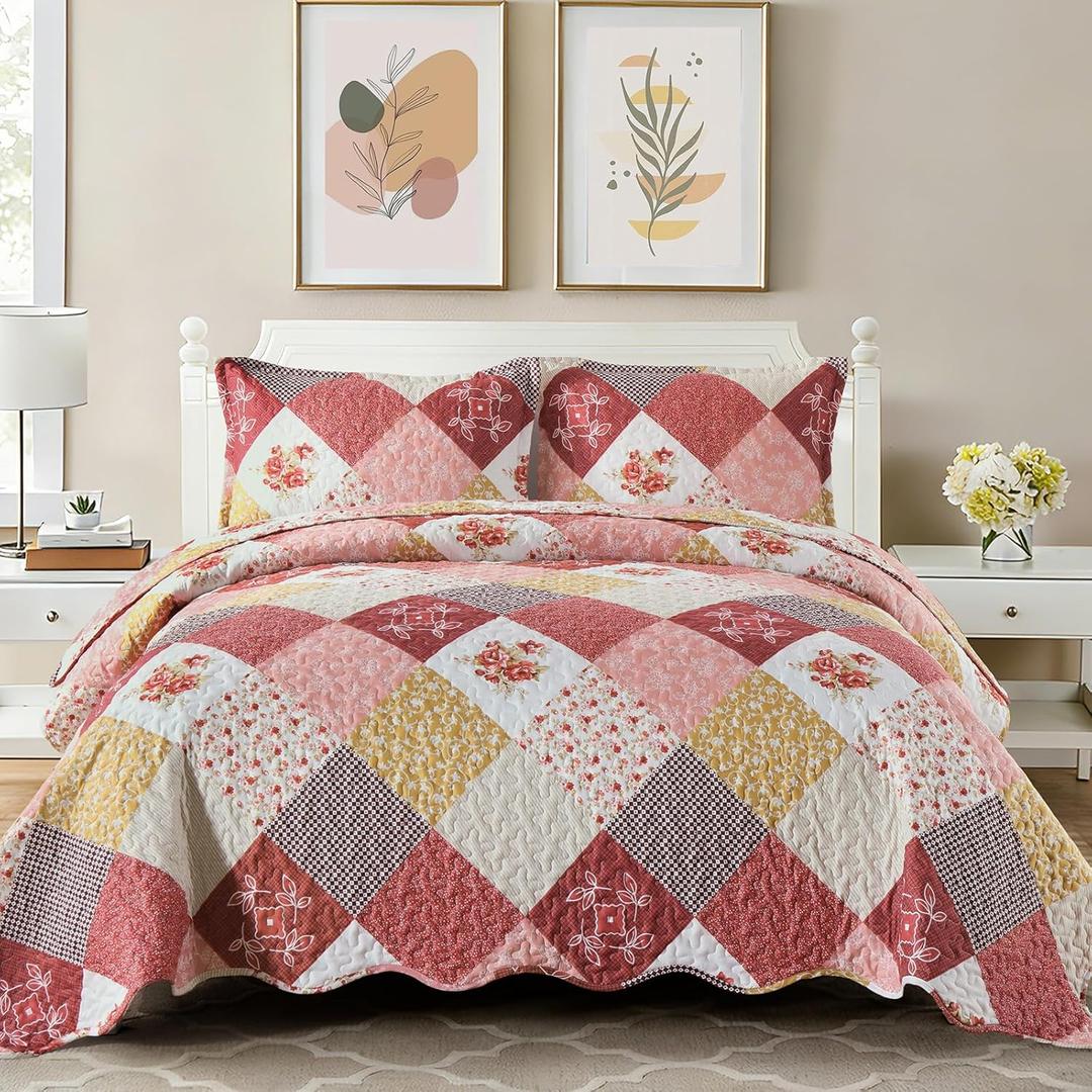 Dinjoy Floral Plaid Patchwork Quilt Set King Size, Reversible Romantic Red Bedding Set Soft Microfiber Lightweight Bedspread Coverlet 3 Piece Fall Autumn Summer Use (110x90 inches)