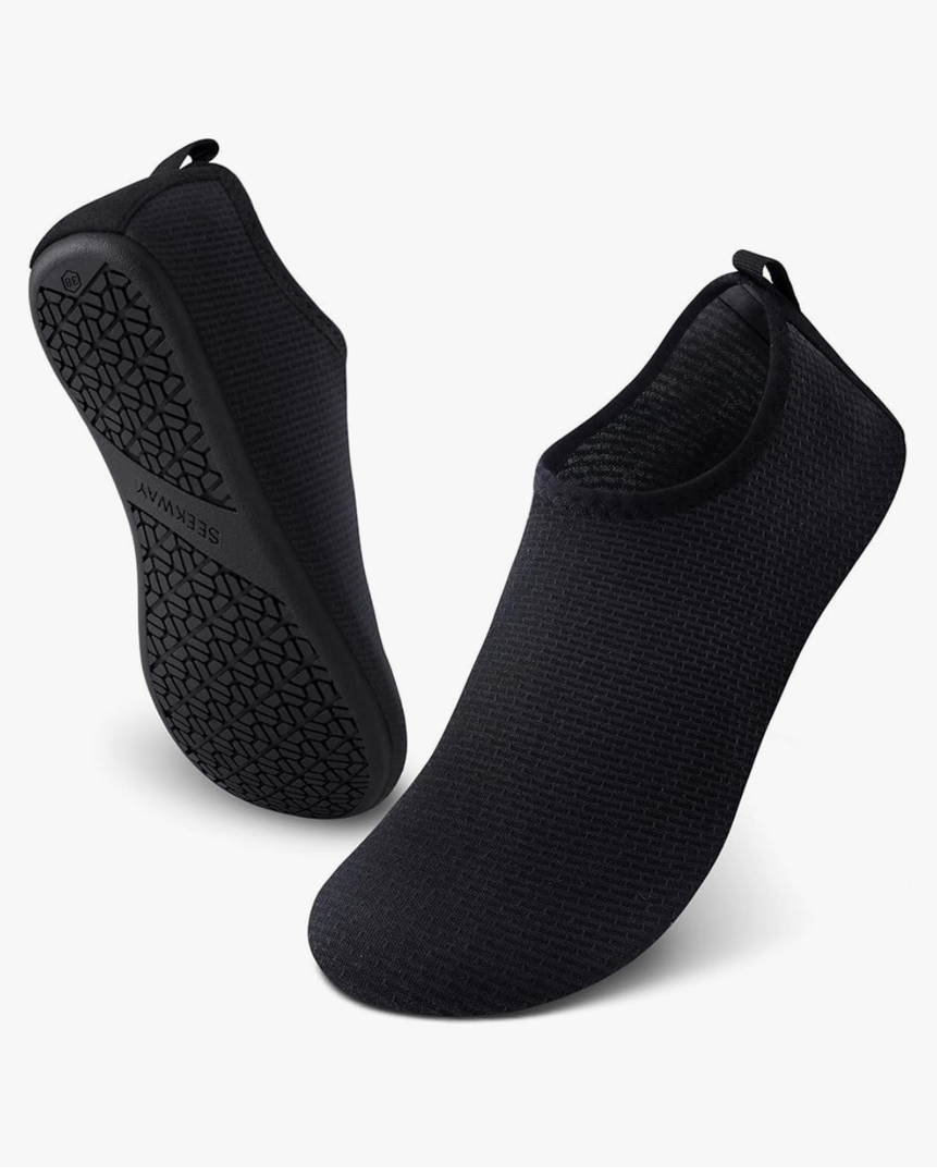 SEEKWAY Water Shoes Quick-Dry Aqua Socks Barefoot Slip-on for Beach Pool Swim River Yoga Lake Surf Women Men Black SK001, Size 44-45