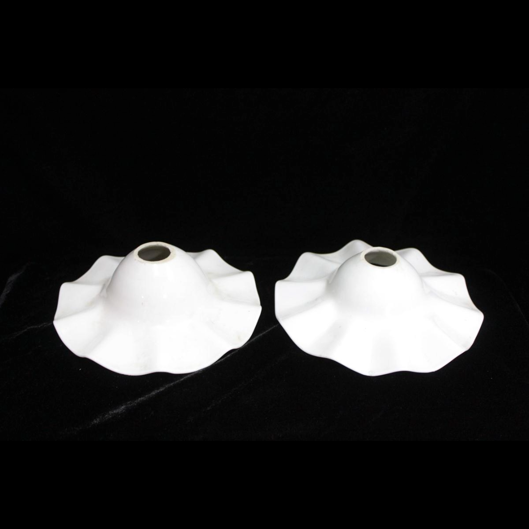 2 Lamp Shape, White 2 Lamp Shape, White