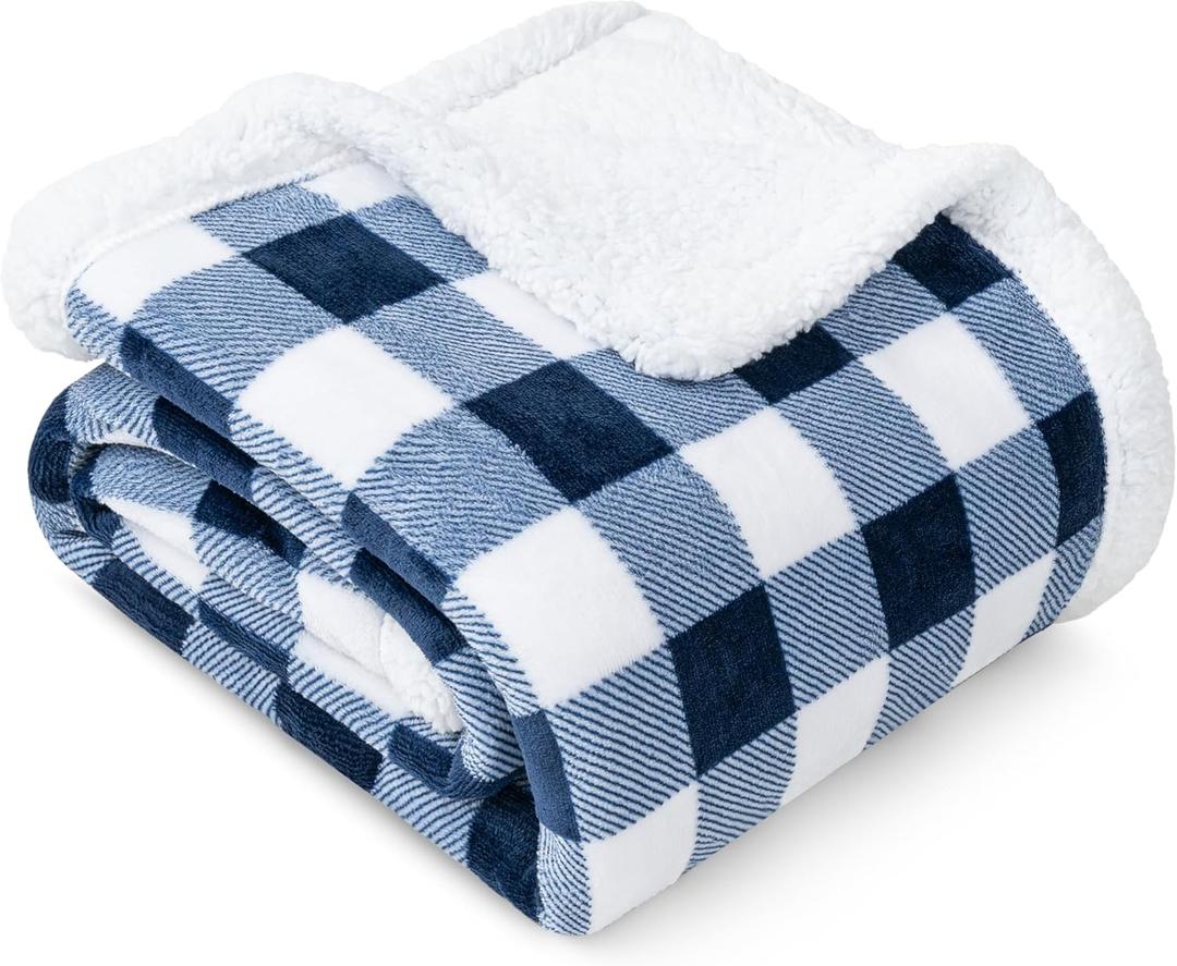PAVILIA White and Navy Blue Buffalo Plaid Sherpa Throw Blanket for Couch Twin, Soft Fuzzy Flannel Blanket for Bed, Plush Checkered Fleece Blanket and Throws, Warm Thick Winter Blanket Gift, 60x80