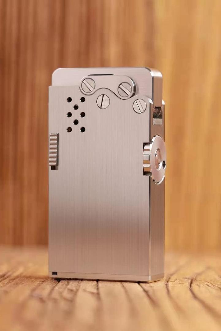 WDMART-US Advanced Titanium Alloy Automatic Lighter - Oil Soft Flame - Metal Open Flame, Titanium Alloy Limited Edition