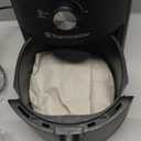 Toastmaster 2.6L Air Fryer - Instant Air Fryer with 2.75 Quart Capacity - Kitchen Appliance for Healthy Cooking - Compact Appliance with Slide-Out Basket - Oil-Free Kitchen Gadget