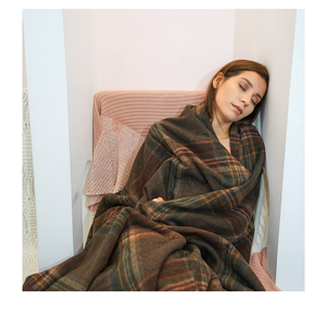 YOUR MOON 100% Pure Merino Wool Queen Size, Australian Organic Natural Wool Blanket, Hypoallergenic Wool Blanket for Bed, Medium Weight(Plaid Brown, 90 * 90)