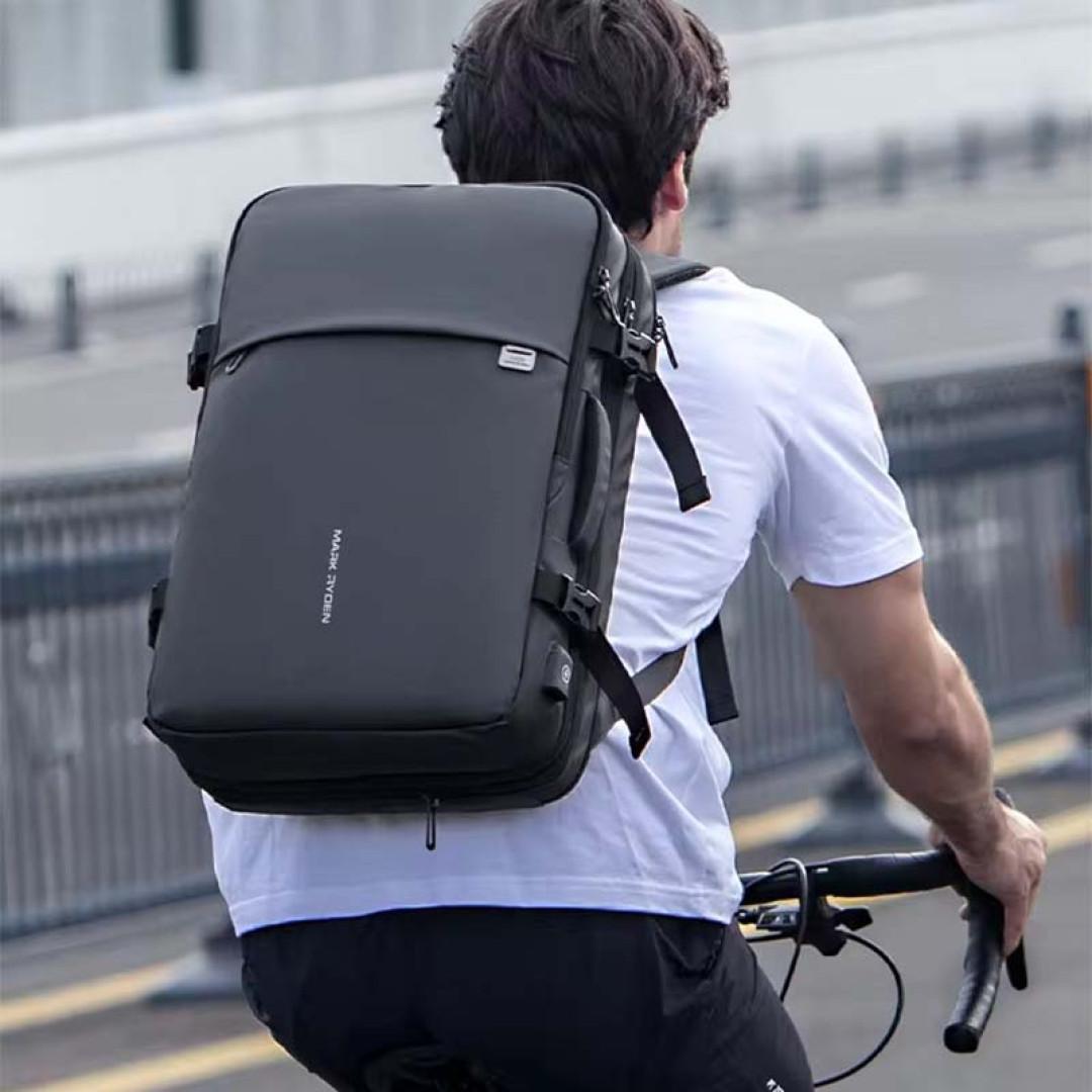 MARK RYDEN Business Backpack for Men, 30L Water Resistant Laptop Backpack with USB Charging Port, Fits 17.3 Inch Notebook, Anti-Theft Travel Backpack for Work, College, Commuting (Classic Black)