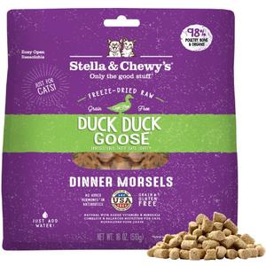 Stella & Chewy's Freeze-Dried Raw Cat Dinner Morsels - Premium Duck & Goose Recipe with 98% Cage-Free Poultry & Organs - Natural Grain-Free Cat & Kitten Food - Made in USA - 18 oz (1.13 Pound (Pack of 1))