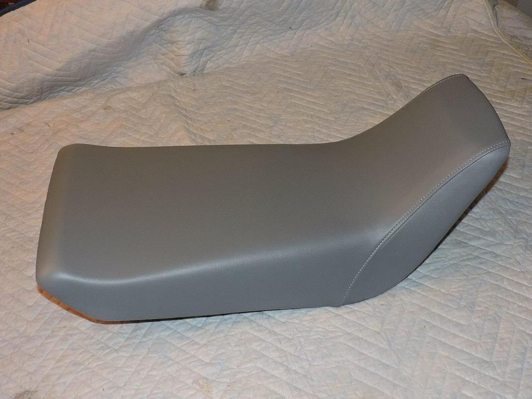 New Replacement seat cover fits Kawasaki Bayou 220 250 1988-11 KLF220 KLF250 KLF Gray 914B