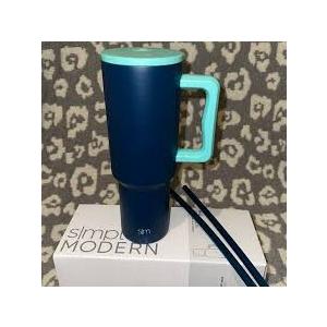 Simple Modern 40 oz Trek Tumbler with Handle and Straw Lid | Cup Holder Friendly Insulated Stainless Steel Travel Mug