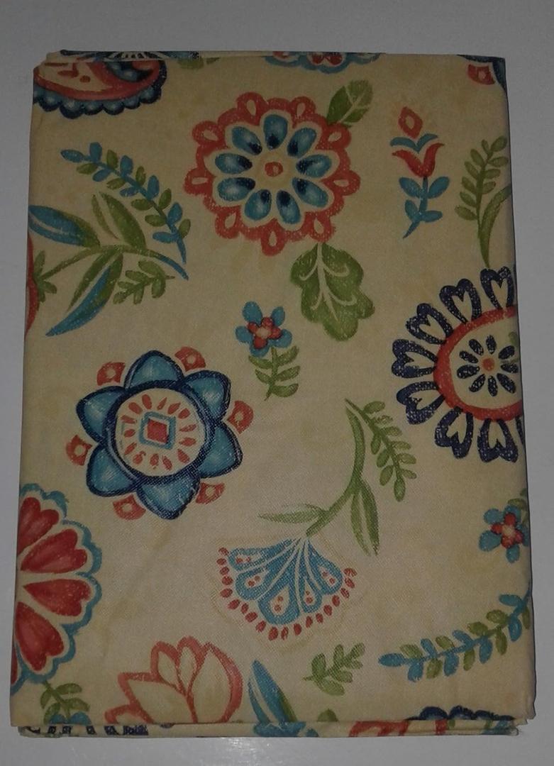 True Living Beautiful Flower Tablecloth 60in Round