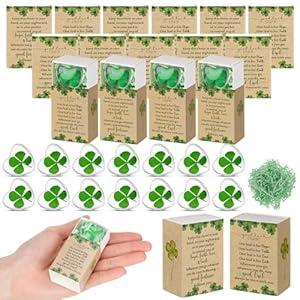 Bucherry 30 Set St. Patrick's Day Gift Bulk Four Leaf Clover Glass Token Charms with Greeting Boxes Irish Day Lucky Shamrock Gifts for DIY Friends Coworkers Employee Office Party Favors (Heart)