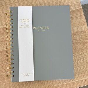 Sugar Paper 2025-2026 Signature Spiral Academic Planner, Weekly and Monthly, August 2025 to July 2026, School, College & Student Planner, 12 Month, 7.5" x 9.25", Grey