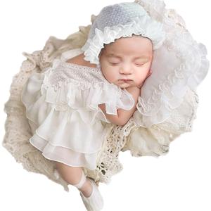 Holibeat Baby Girl 4PCS Photography Props (Romper+Pillow+Hat+Shoes) Newborn Girl Christmas Lace Photoshoot Outfits Infant Posing Props (white)