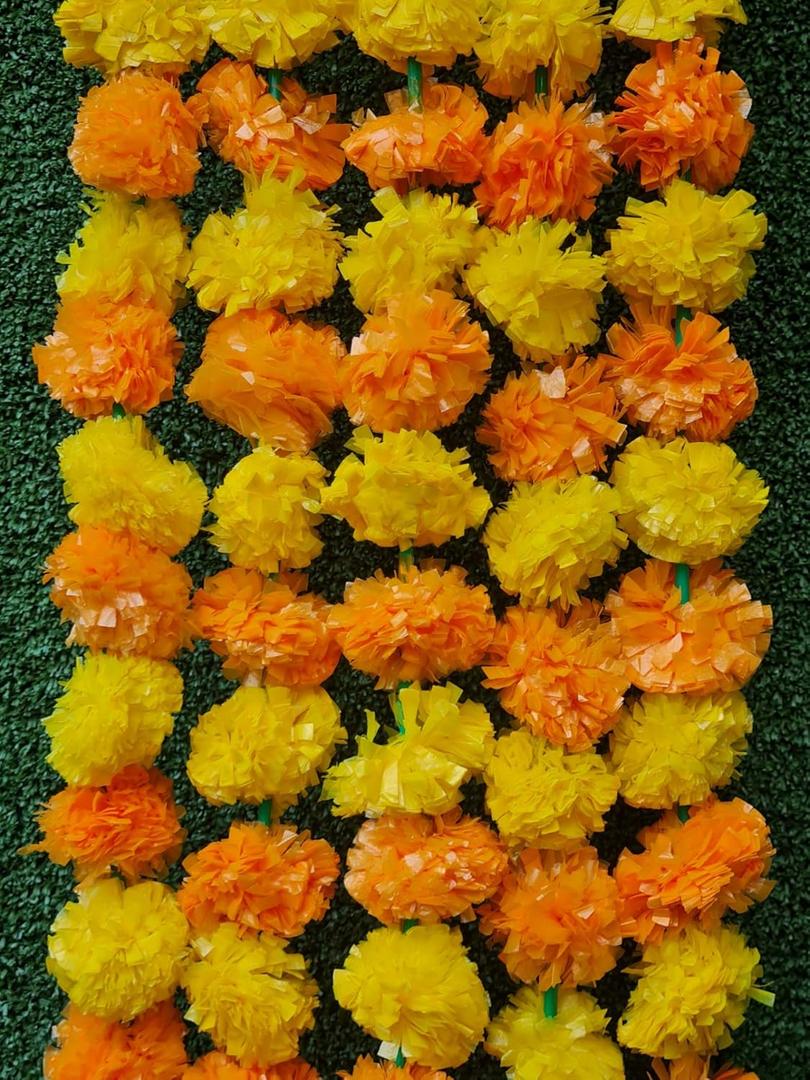 5 Piece Artificial Marigold Flower Garland Traditional Indian Wedding Party Pooja Diwali Christmas Theme Decorations - 5 Feet Long (Light Orange with Yellow)