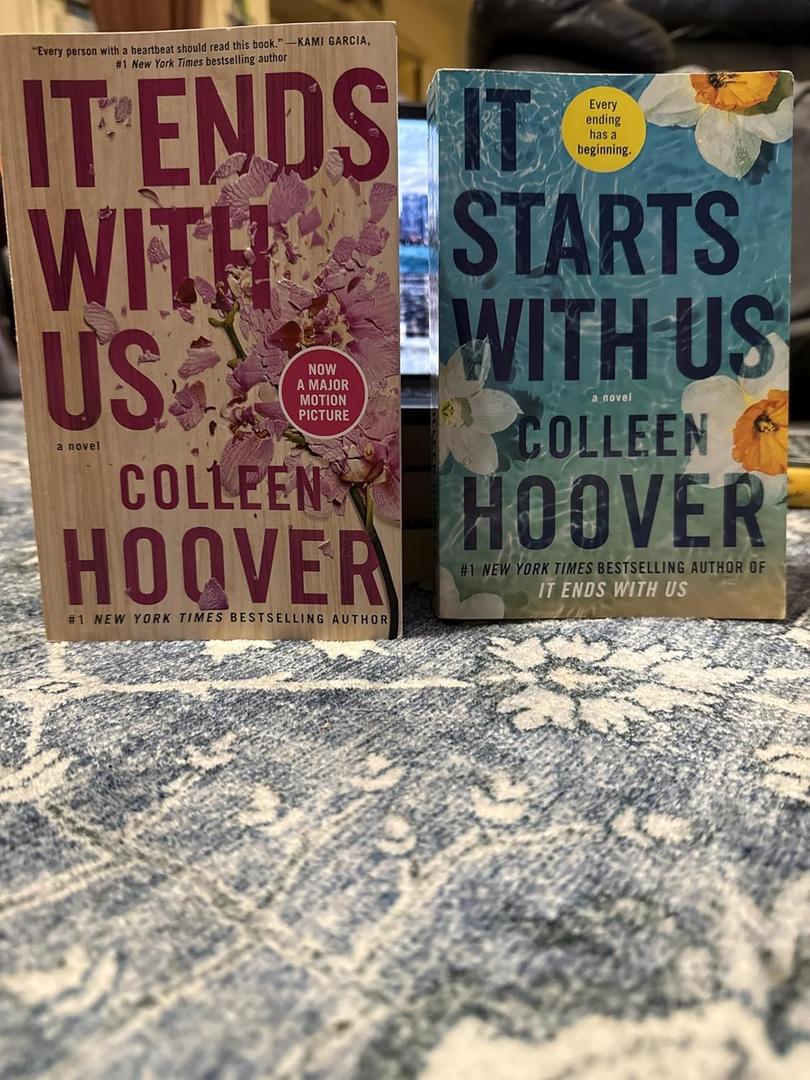 It Ends with Us: A Novel (Volume 1)