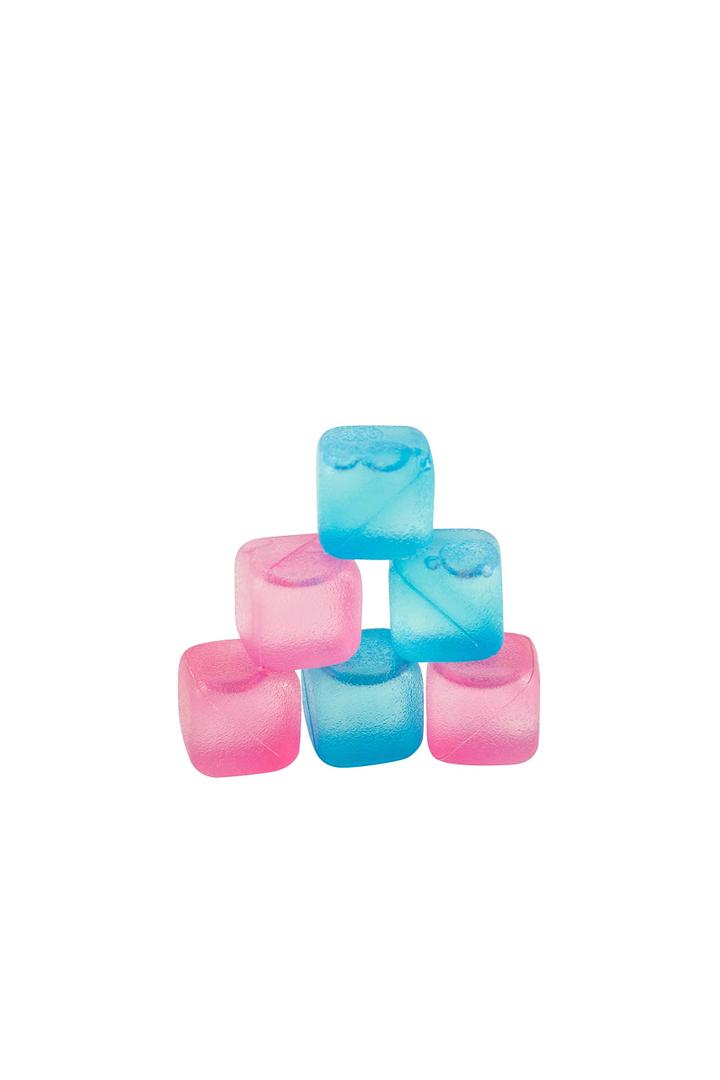 Chill Ice: Plastic Ice Cubes 12 ct. (6 Blue + 5 Pink)
