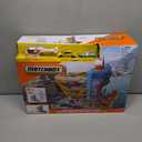 Matchbox Toy Vehicles & Playset, Transportation Center with 5 Levels, Kid& Car-Activated Features, Includes 1:64 Scale Taxi, Boat & Helicopter & Food Vendor Accessory