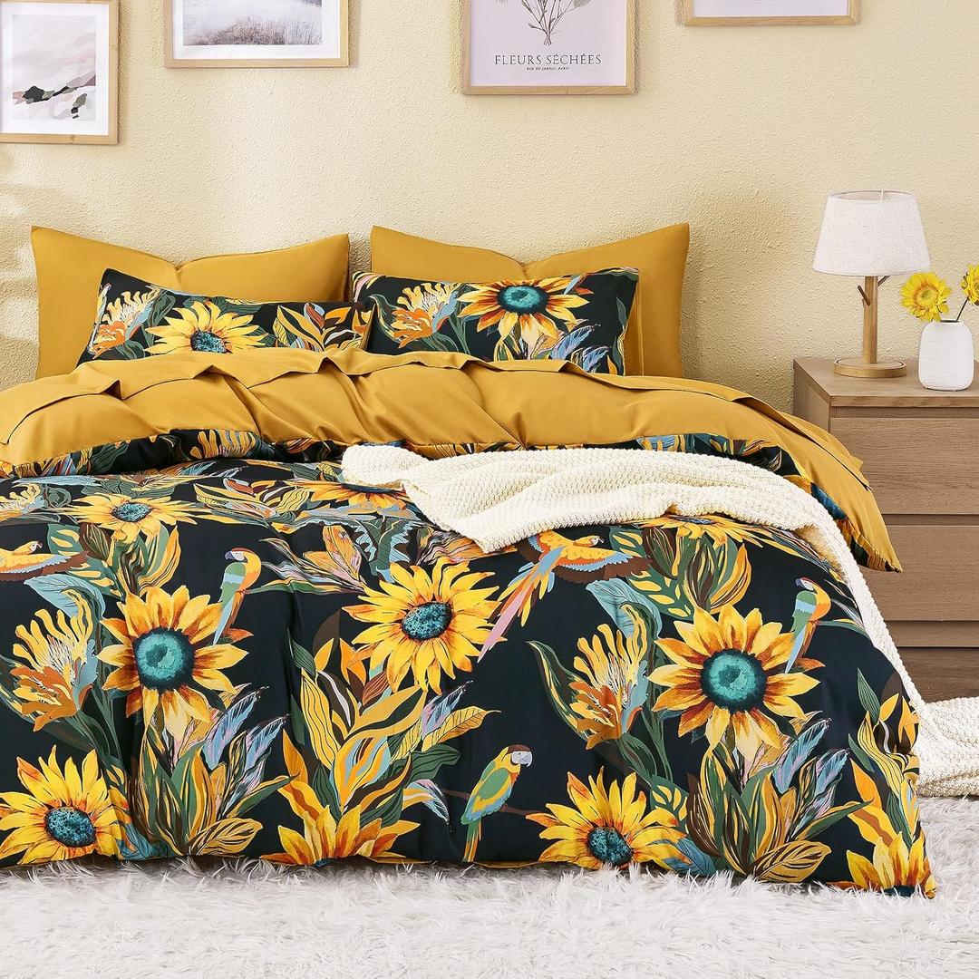 Wake In Cloud - Boho Comforter Set, Floral Farmhouse Bohemian Chic Style with Colorful Sunflowers and Birds Pattern, Soft Lightweight Bedding, 3 Pieces, Amber Black, Queen Size