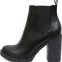 Soda Glove - Ankle Boot w/Lug Sole Elastic Gore and Chunky Heel, size 8