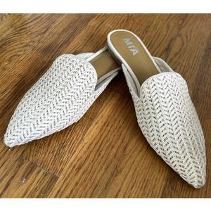 New Girl Mia Slip On Shoes Mules Clogs Size 6 Haydee Natural Woven Faux Leather