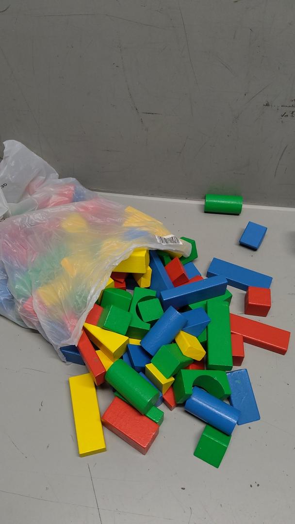 Melissa & Doug Wooden Building Block Set - 200 Blocks in 4 Colors & 9 Shapes