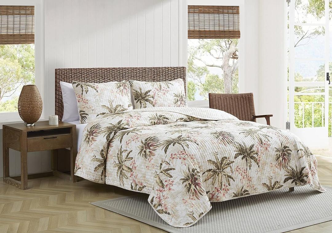 Tommy Bahama - King Quilt Set, Soft & Reversible Woven Bedding with Matching Pillowcases, Medium Weight for Year Round Comfort, 3 Piece Bed Set (Bonny Cove Ivory)