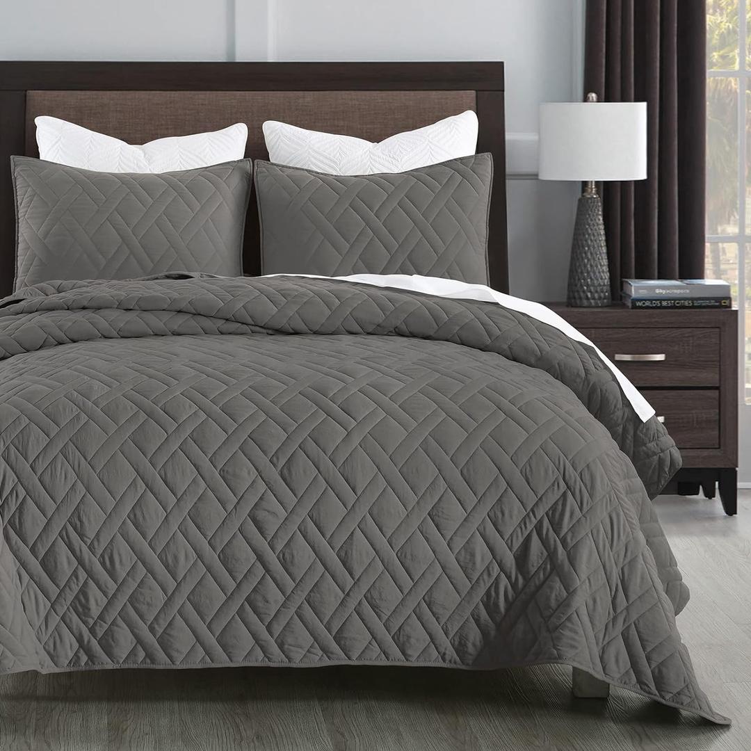 HORIMOTE HOME Quilt Set Queen Size Grey, Classic Geometric Diamond Stitched Pattern, Microfiber Ultra Soft Lightweight Bedspread Coverlet for All Season, 3 Piece Includes 1 Quilt and 2 Shams (Full/Queen(90" x 96"))