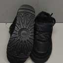 UGG unisex-child T Lowmel
Size 6