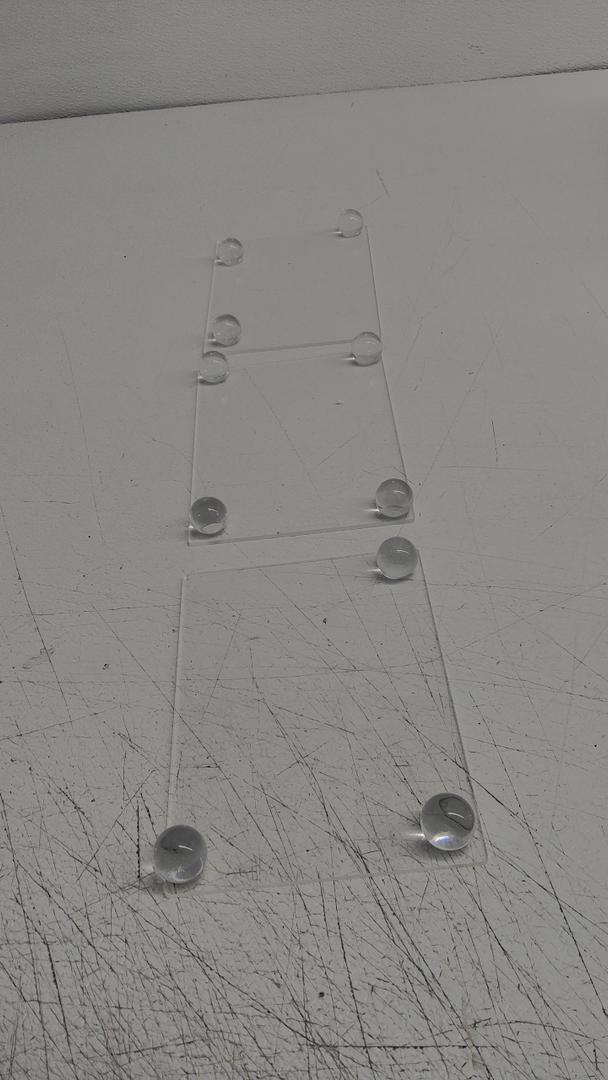 3 PCS Acrylic Ball Stand, 5.6x7.9"