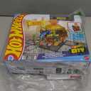 Hot Wheels City Burger Drive-Thru Playset with 1 Vehicle, Connects to Other Playsets & Tracks, Gift for Kids Ages 4 to 8 Years Old