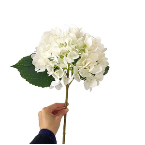 Fake White Hydrangea Artificial Flowers Bouquet 3pcs Real Touch Silk Fake Hydrangeas Heads with 176 Petals and Stems Fall Faux Hydrangeas Flowers for Table Centerpieces Party Floral Arrangements