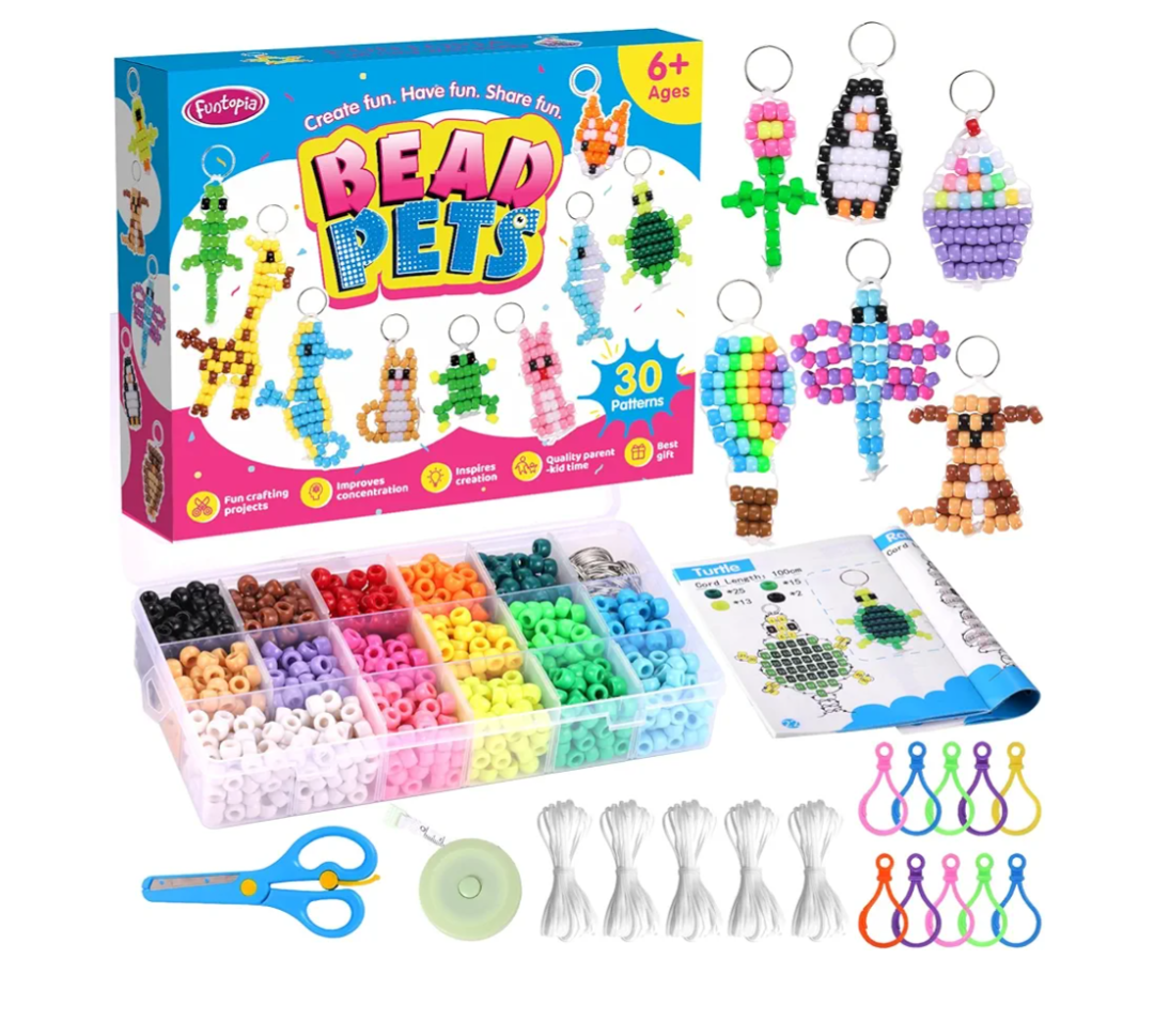 Funtopia Beads for Crafts, Pony Beads Keychain Making Kit, Bead Pets Art Crafts for Kids Beginners, Birthday Party DIY Craft for Girls Boys (1500 Bead, 30 Designs)