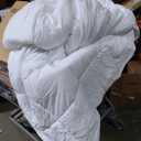 Amazon Basics White Down Alternative Comforter 102x90in
