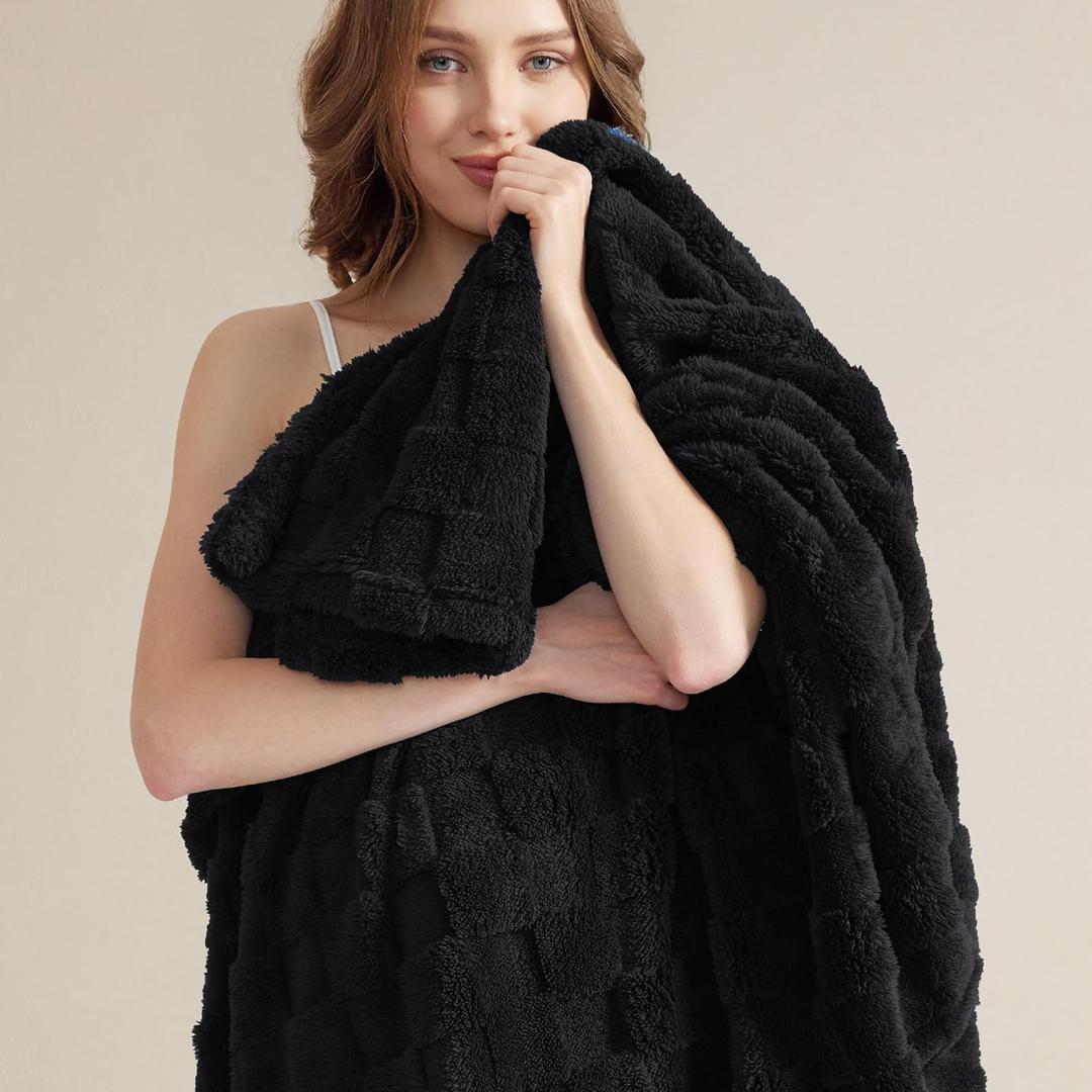 Bedsure GentleSoft Black Throw Blanket for Couch - Checkered Fleece Blankets Gifts for Kids Girls, Cute Soft Cozy Throw for Bedroom Home Decor Gifts, 50x60 Inches
