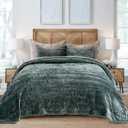 EVERGRACE Luxury Ruched Velvet Quilt King Size, Ultra Soft Bedspread Coverlet Set, Lightweight Velvet Comforter, Quilted Bedding Cover with 2 Matching Shams for All Season, Dark Green | Luxe Velvet, Soft, Opulent Sheen, Beautiful Colors, Oversized, Oeko-Tex Certified