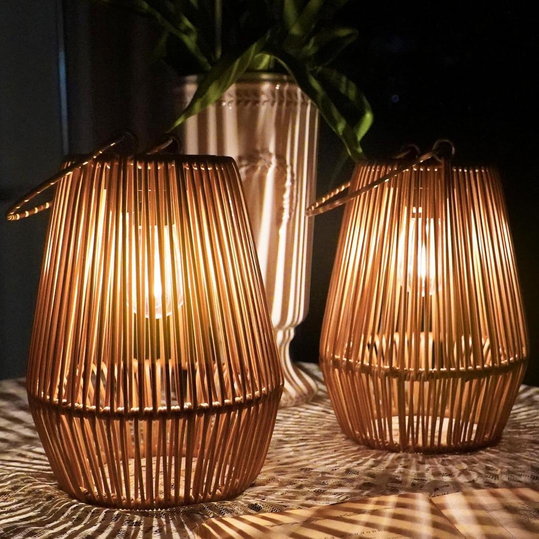 Solar Lanterns, KagoLing Solar Lanterns Outdoor Waterproof Gifts for Women Hanging Lights Outdoor Christmas Lamp Lights Decoration for Outside Garden,Yard,Patio,Porch,Trees,Lawn,Pathway Decor, 2 Pack