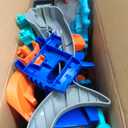 Hot Wheels City Track Set, Ultra Shark Car Wash with 1:64 Scale Color Reveal Toy Vehicle, Repeat Color-Change Feature, Storage