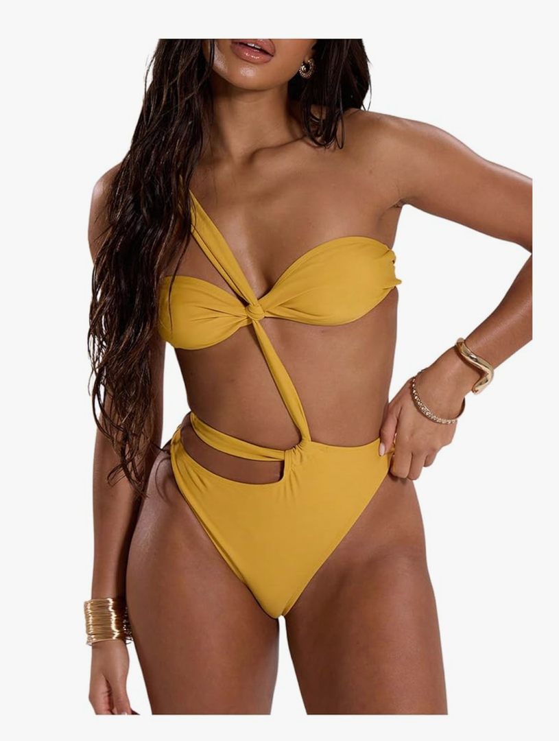 WDIRARA Women's One Piece Cheeky Cut Out Swimsuit Twist Front Asymmetrical Neck Swimwear Monokini L