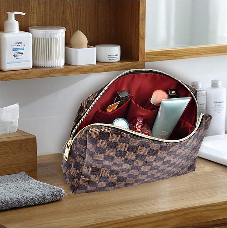 Makeup Bag, Cosmetic Bag, Portable Leather Large Checkered Makeup Bag, Large Capacity Travel Cosmetic Bag for Women, Lightweight Design and Waterproof Toiletries Bag, Christmas Gifts