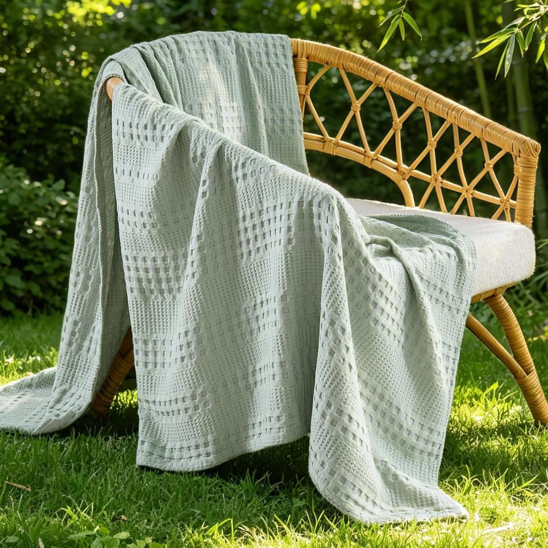 BEDELITE Cooling Waffle Twin XL Blanket Lightweight Breathable Cotton Summer Blanket of Rayon Derived from Bamboo for Hot Sleepers, Soft Throws for Bed, Couch and Sofa, Sage Green, 66x90 Inches