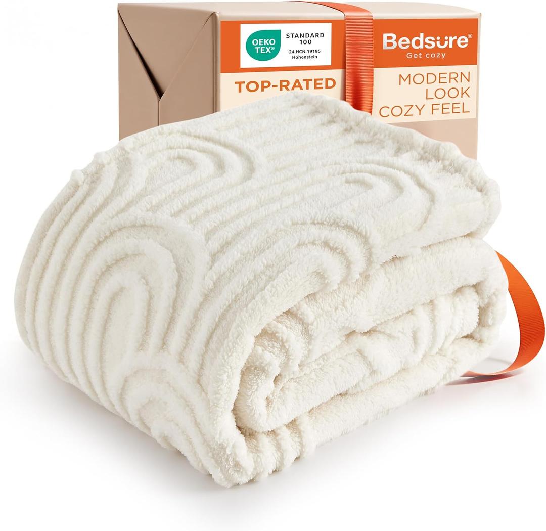 Bedsure GentleSoft Boho Throw Blanket for Couch - Cozy Soft Summer Blankets for Beds, Fuzzy Fleece Throw for Women, Boho Home Room Decor Aesthetic Modern Farmhouse Decor, Off White, 50x60 Inches