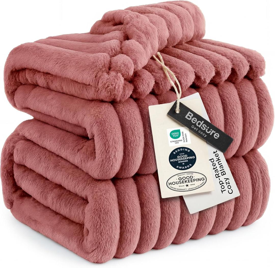 Bedsure GentleSoft Dusty Pink Fleece Queen Blanket for Couch - Super Soft Cozy Blankets for Women, Cute Small Blanket for Girls, 90x90 Inches