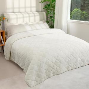 Velvet Quilt Set King Size - Luxury Lightweight Velvet Bed Comforter & 2 Pillow Shams | Oversized Coverlet Bedspread 3 Piece | Oeko-TEX All Season Bedding White