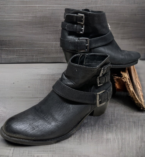 CURFEW Black Ankle Boots Heel Vegan Leather Zipper Winter Casual 6M