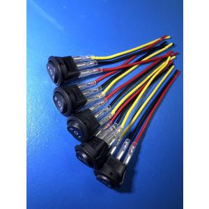 #US 3 Way Round 12V, Waterproof 3 Pin 3 Position 5 Pack.