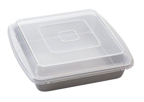Wilton Recipe Right Non-Stick Square Brownie Baking Pan with Lid, Great for Transporting Your Dessert from Home to Party, 9-Inch x 9-Inch