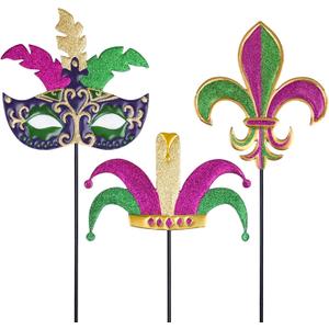 hogardeck Mardi Gras Outdoor Decorations, Set of 3 Metal 36" Decorative Garden Stakes with Mask Fleur-de-lis Jester's Hat for Mardi Gras Decor, Glitter Yard Sign for Outside Lawn Porch Backyard Party (Green, Purple, Gold)