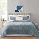 RECYCO Luxury Velvet Quilt Set, California King 118'' x 106'' Oversized Bedspread, Ultra Soft Velvet Comforter, Lightweight Box Stitch Bedding Sets for All Season, with 2 Shams, Blue Linen