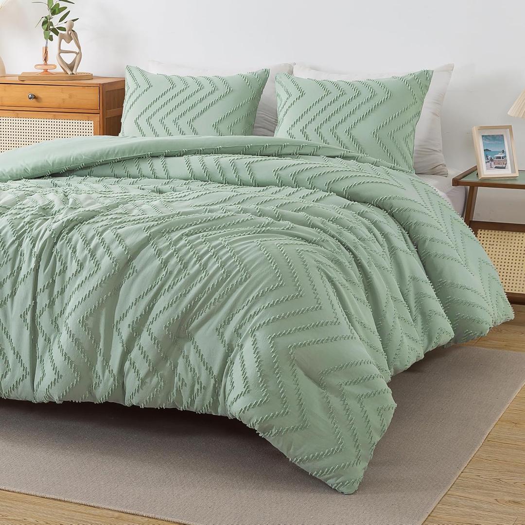 Andency Sage Green King Comforter Set, Boho Soft Fluffy Warm Lightweight Bedding Comforter Sets for King Bed, 3 Pieces Light Green Chevron Tufted Aesthetic Microfiber Lightweight Comforter Set (King (104"x90"))